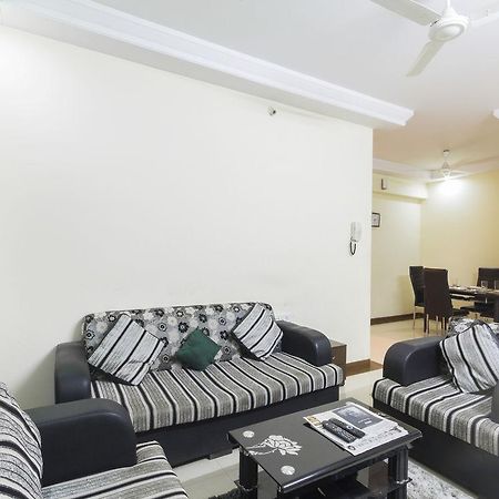 Oyo Apartments Link Road Malad Bagian luar foto