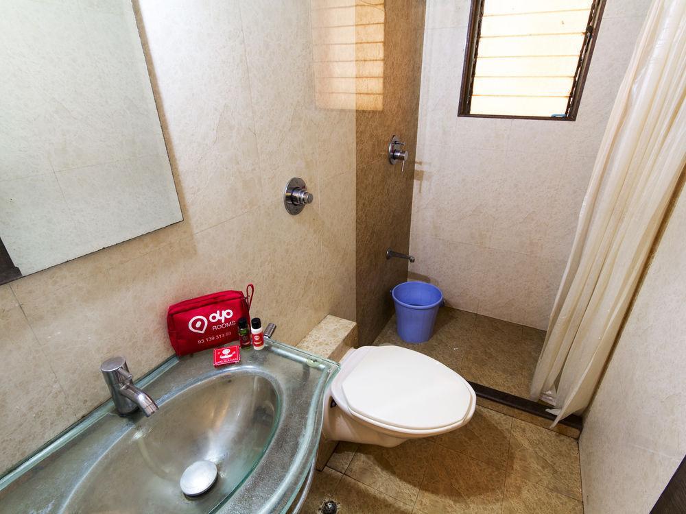 Oyo Apartments Link Road Malad Bagian luar foto