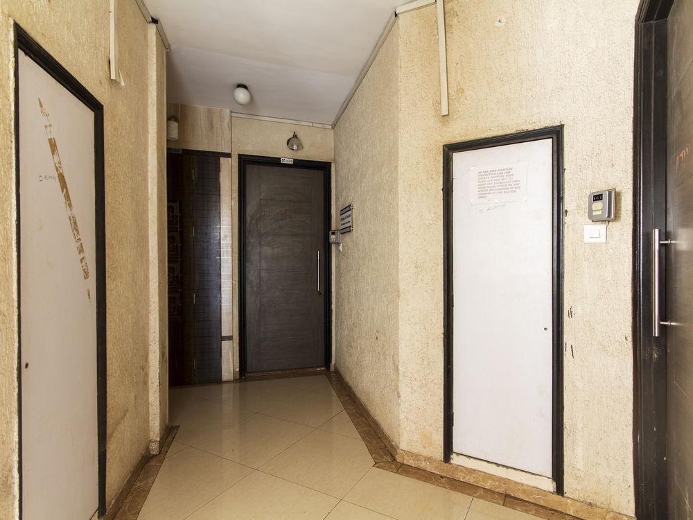 Oyo Apartments Link Road Malad Bagian luar foto